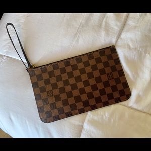 Louis Vuitton never full wristlet